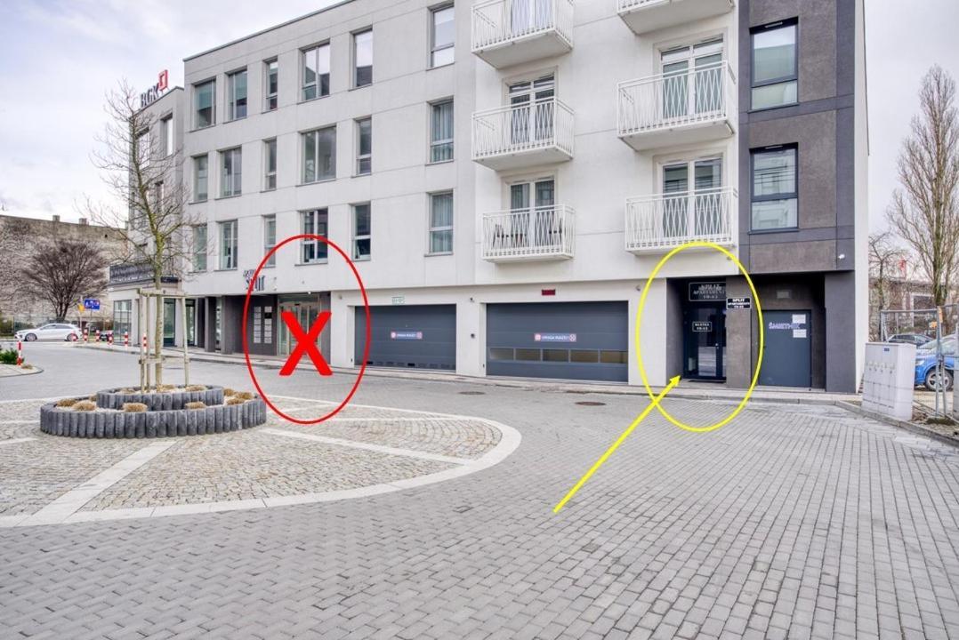 Roadway Silniczna Z Garazem Podziemnym Daire Kielce Dış mekan fotoğraf
